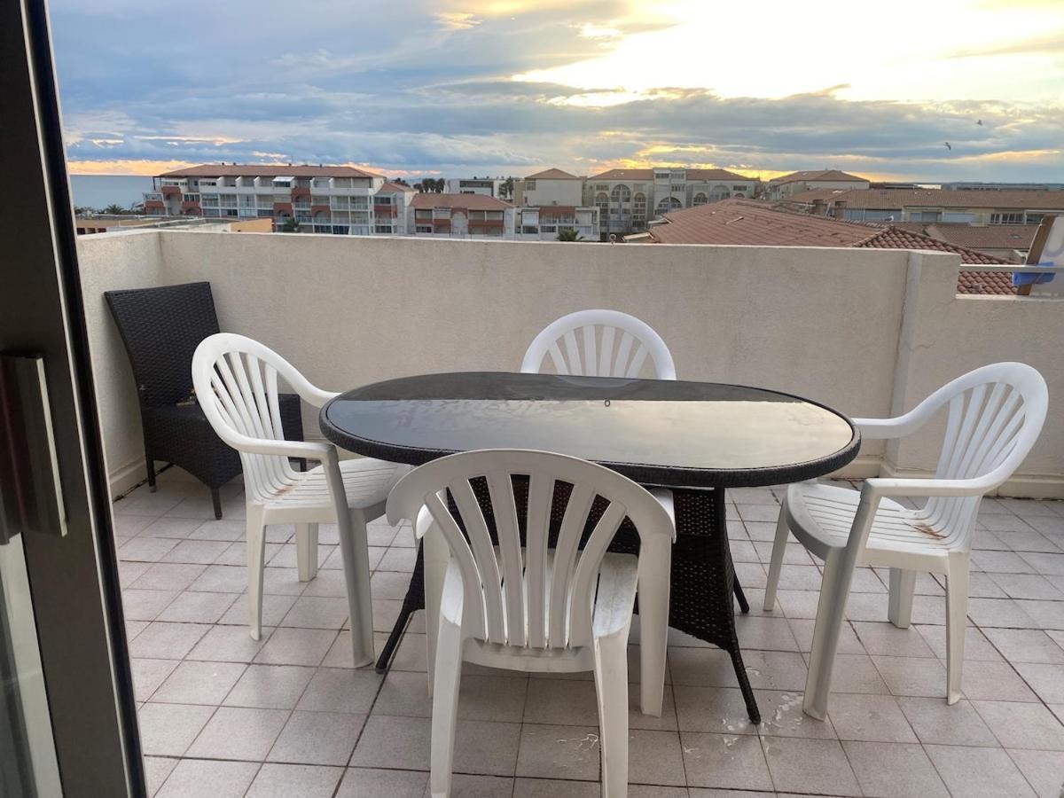 Apartment T4-72 M2 Vue Panoramique - 200 M De La - Etage 5 Avec Ascenseur -6 Pers Max *